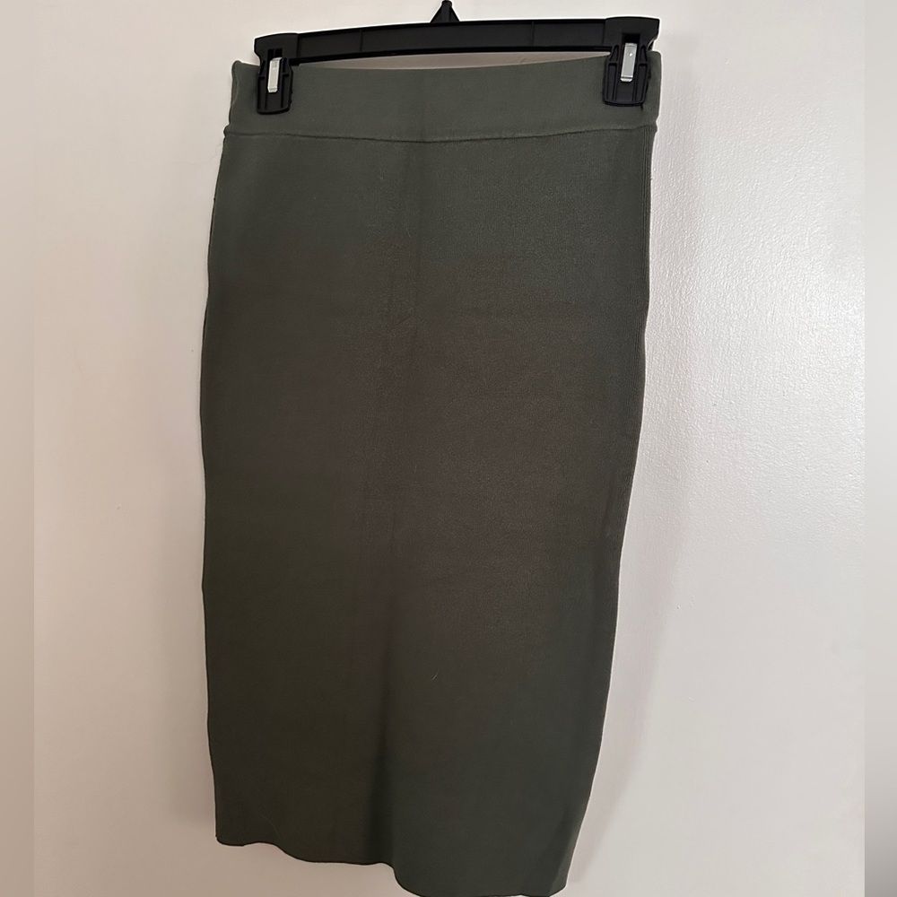 Green pencil skirt